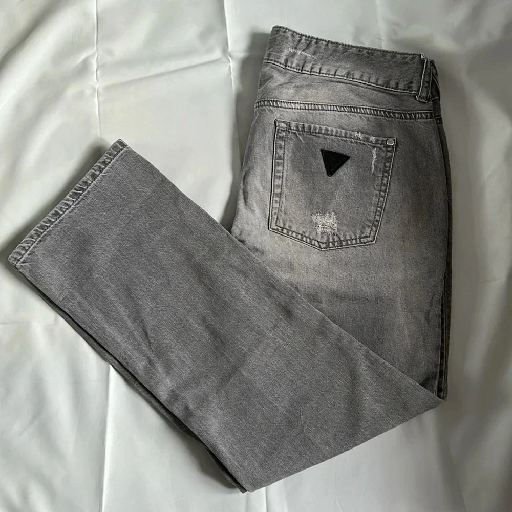 GUESS Y2K Vintage Style Boyfriend Mid Rise Distressed Denim Jeans, Size 30